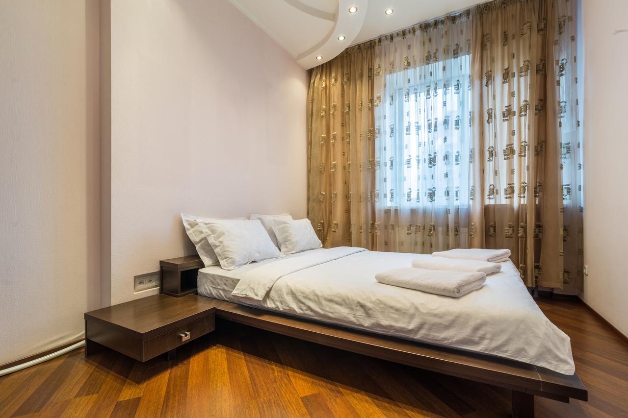 Lux Near Most City With Panoramic Windows 드네프로페트로프스크 외부 사진